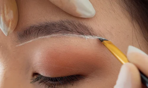 Lápis Dermatográfico: Para que Serve, e Quais os Benefícios para sua Pele?